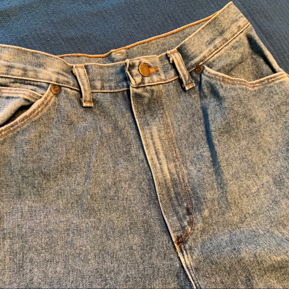 Women’s Size 12 Wrangler Blue Jeans